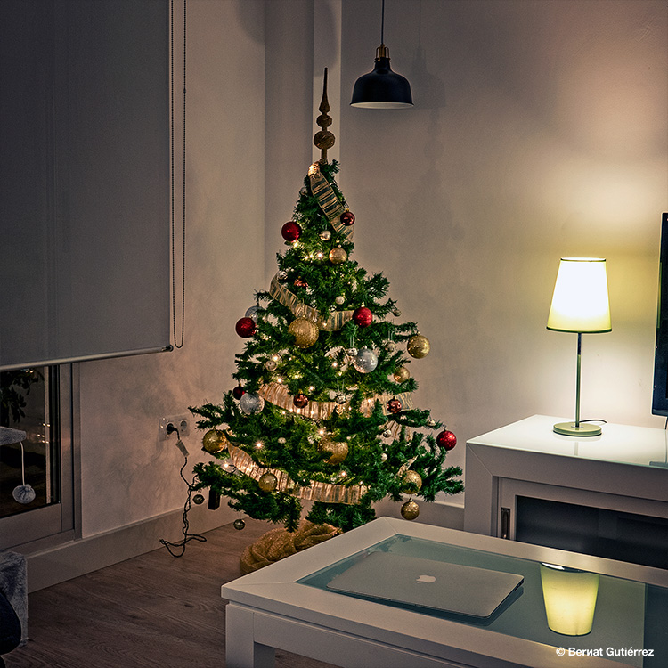 Después de zamparnos la primera temporada de ‘La maravillosa Sra Maisel’ nos han entrado unas ganas tremendas de montar el árbol de navidad...