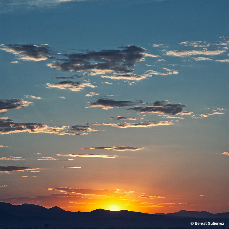 Al menos tenemos puestas de sol bonitas...